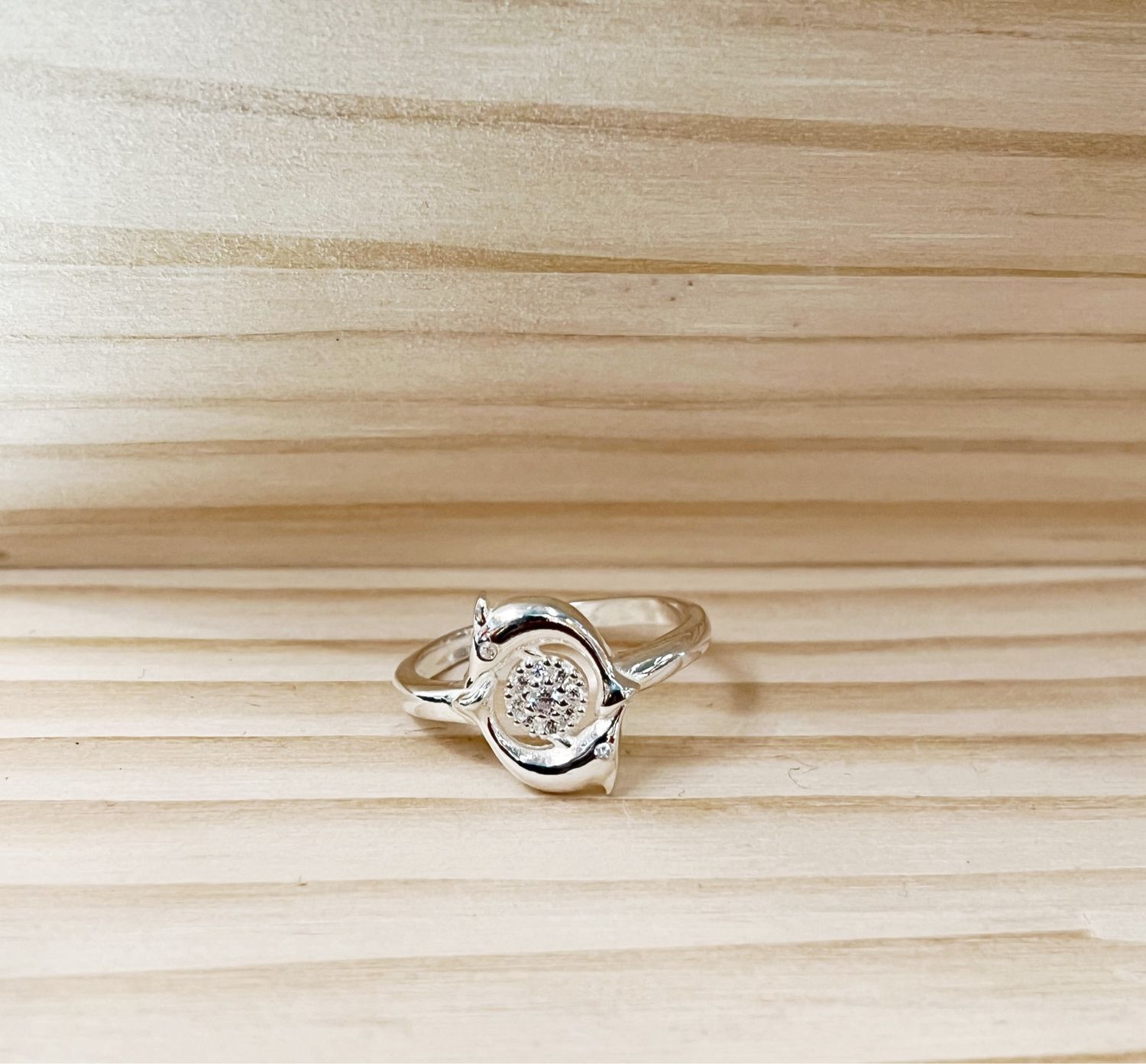 Anillo delfín