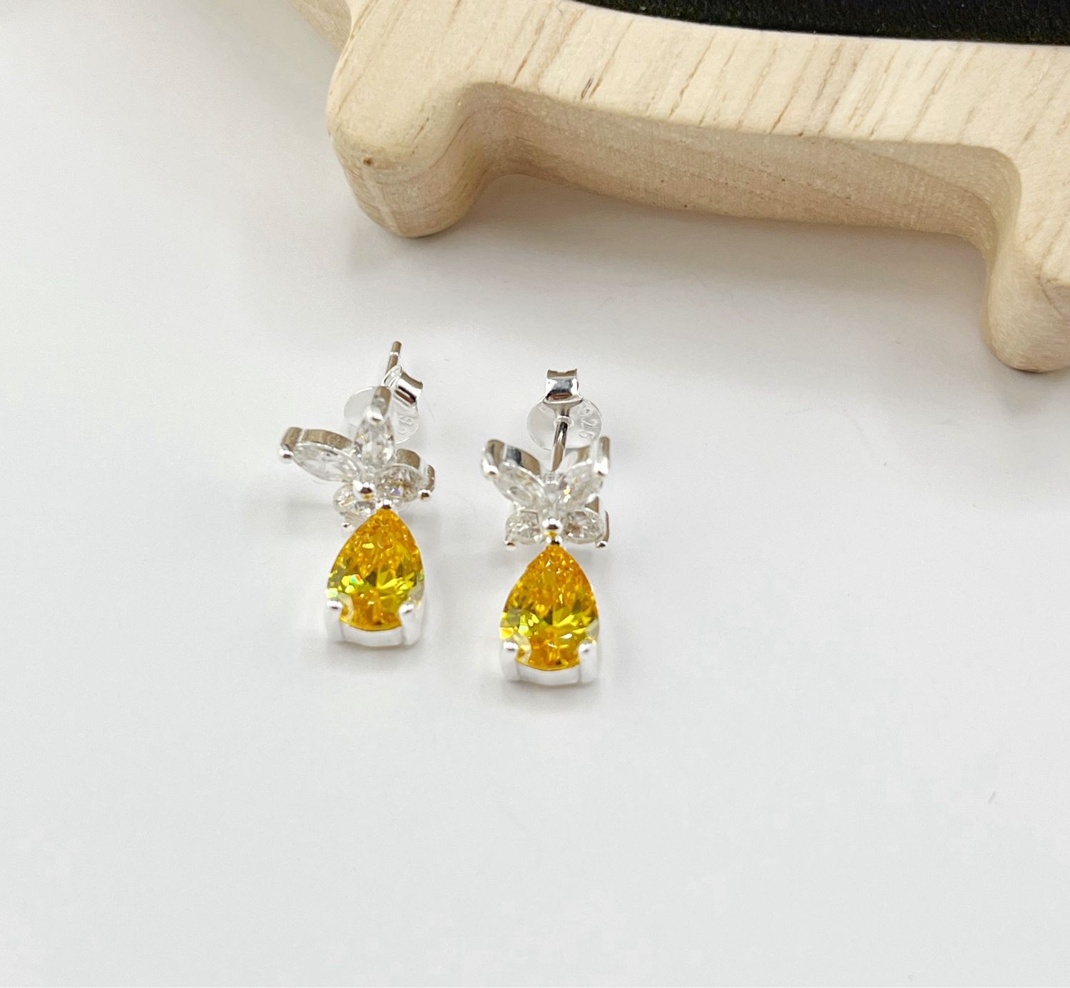 Aretes