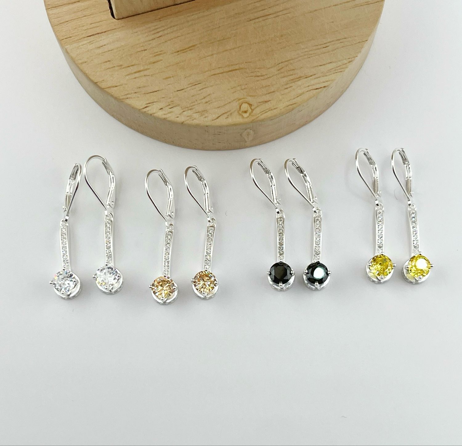 Aretes broche antiguo