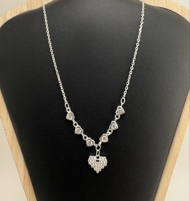 Gargantilla corazones