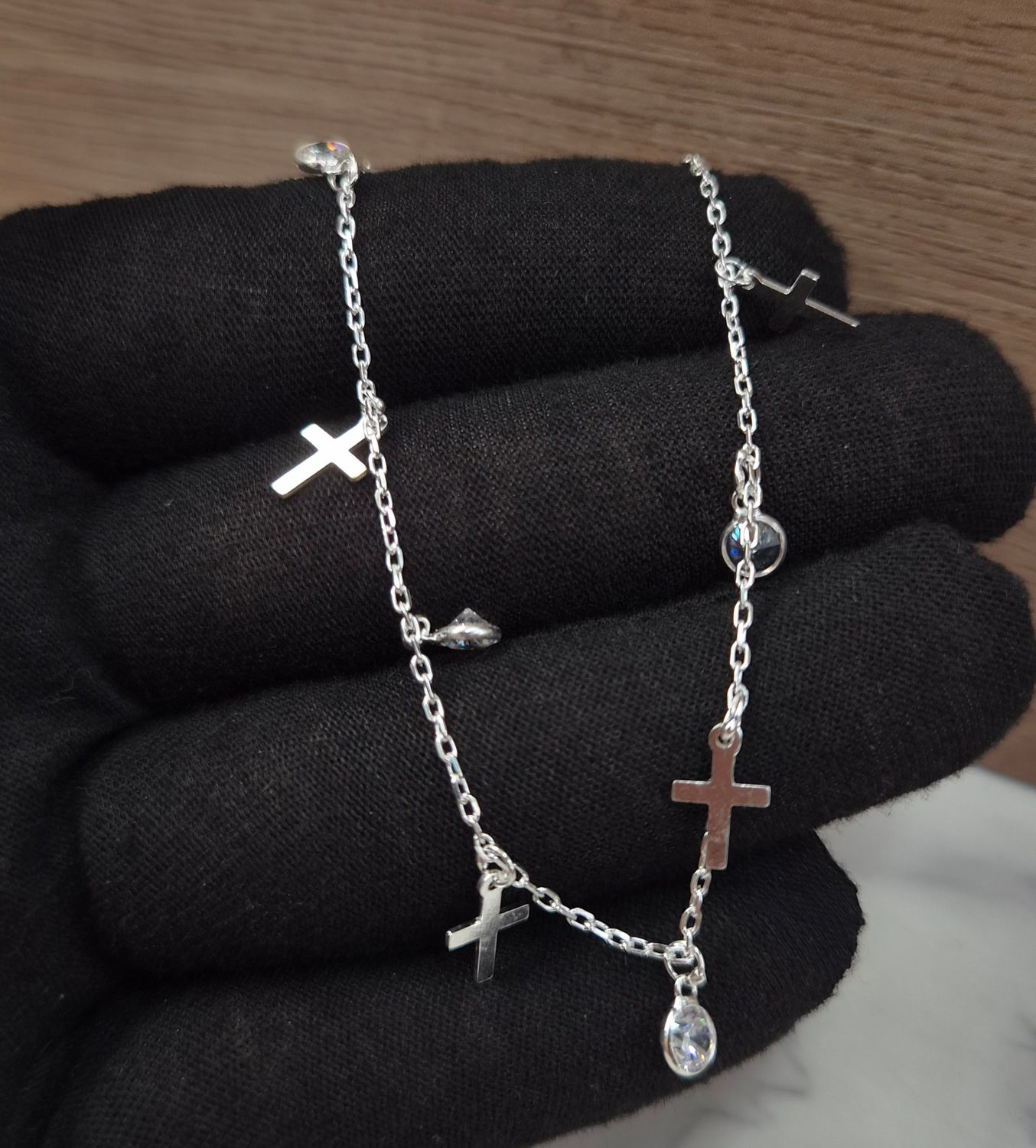 Pulsera cruces