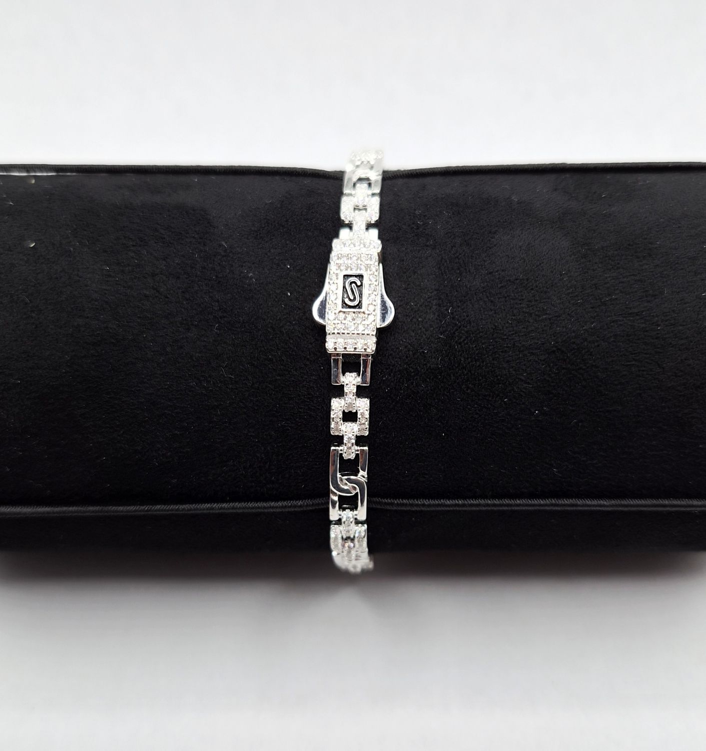Pulsera M