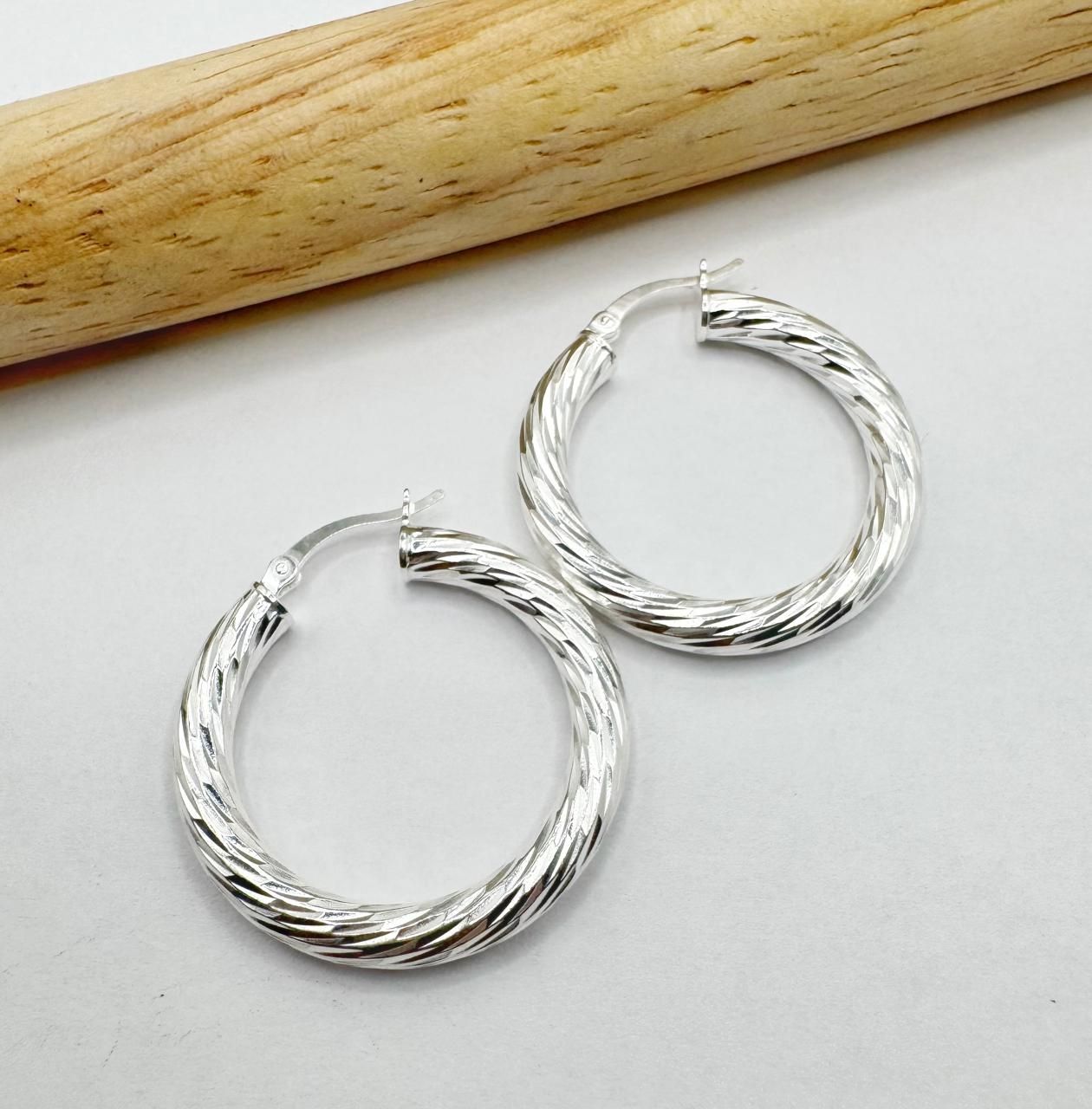 Argollas diamantadas
