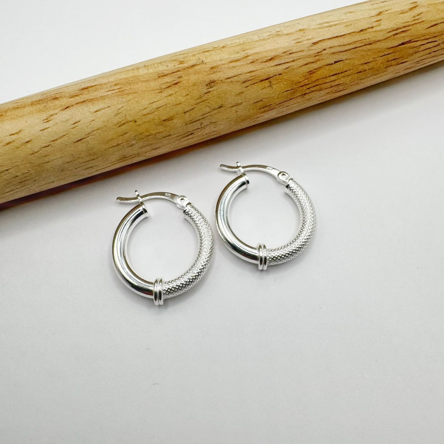Argollas con textura