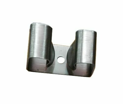 Gancio Porta Scopa In Acciaio Inox Satinato Ad 1 Posto Con Foro Fissaggio GS080
