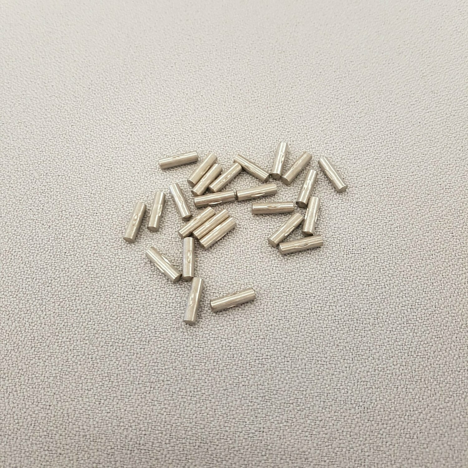 Rörpinne 4 x 15mm