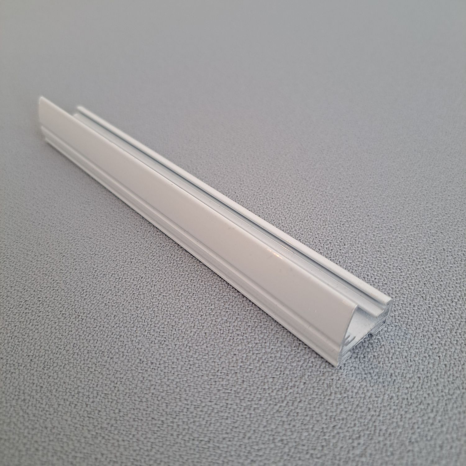 PS62 Plissé list 2600mm Vit