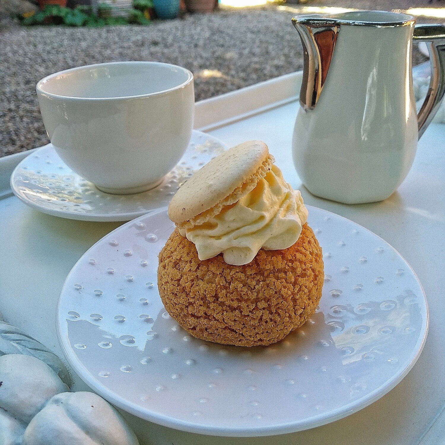Choux Chantilly - Caramel coulant Choux Chantilly - Caramel coulant