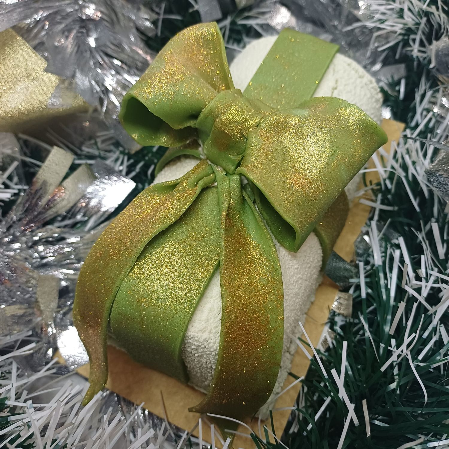 Bûche Cadeau 10 personnes