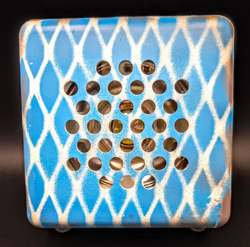 ​The Ultra-Compact 8-Ohm Micro-Cab