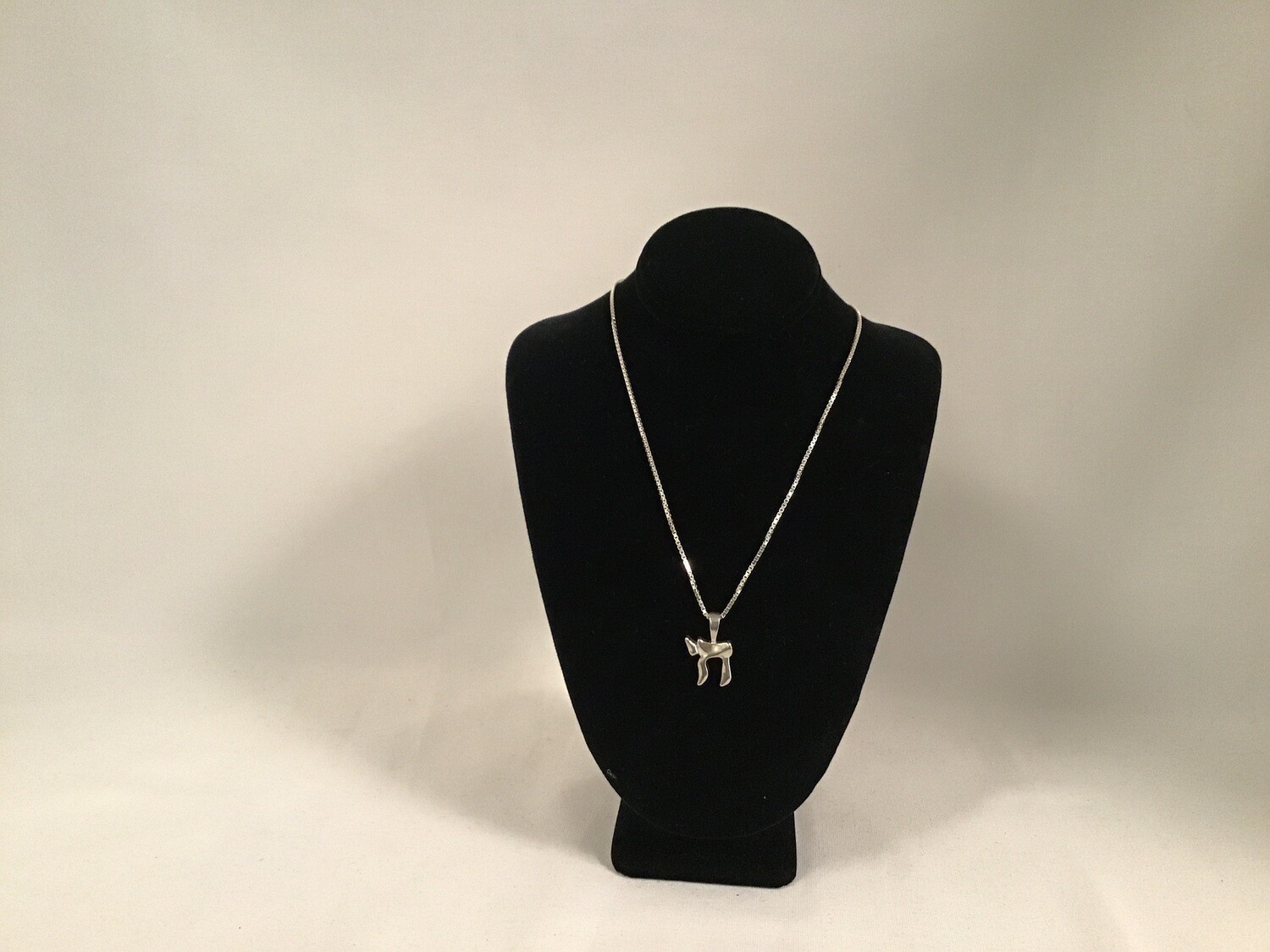Sculptured Sterling Chai on 20&quot; Chain