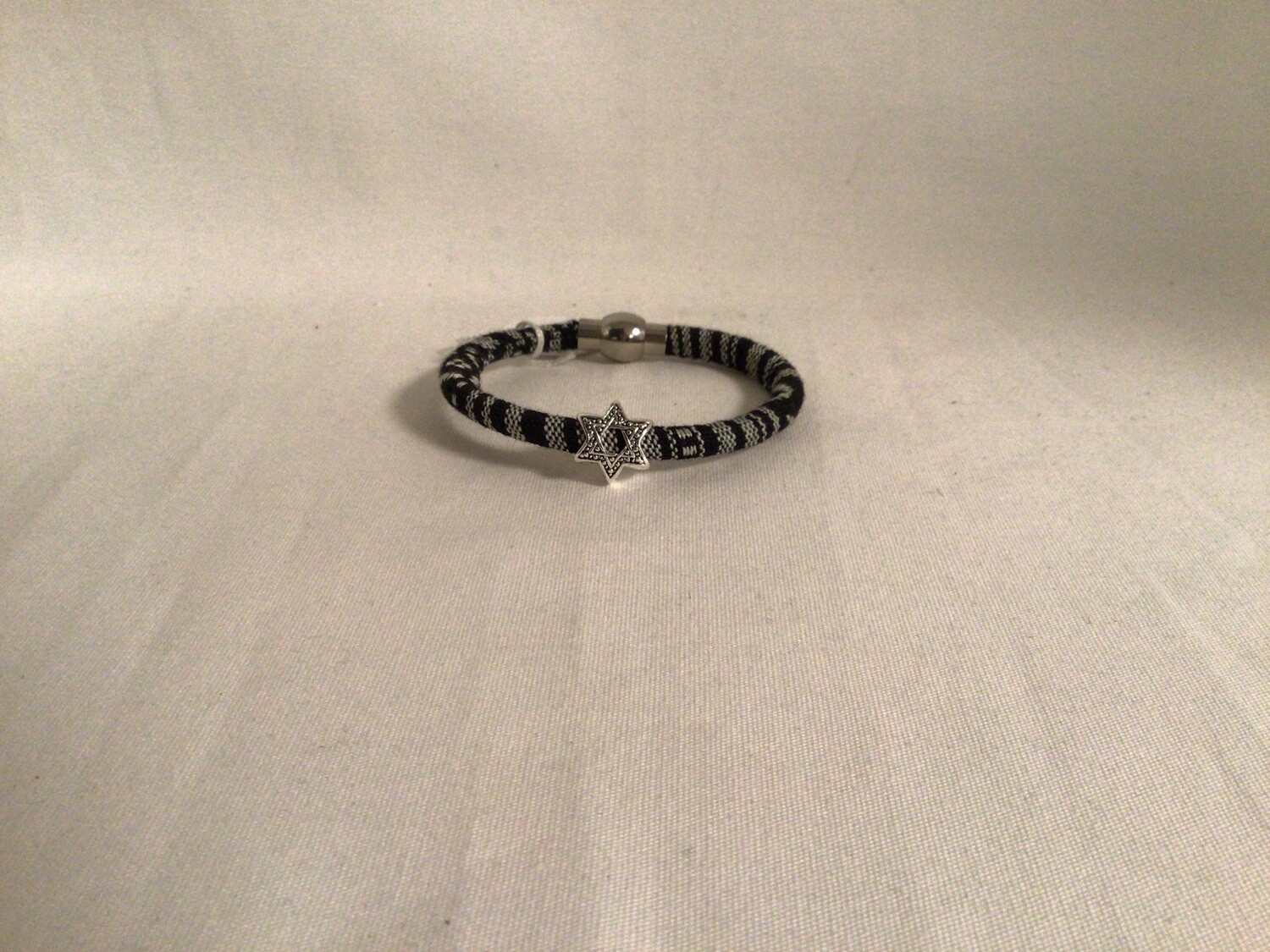 Tribal Star Cotton Bracelet, black/white