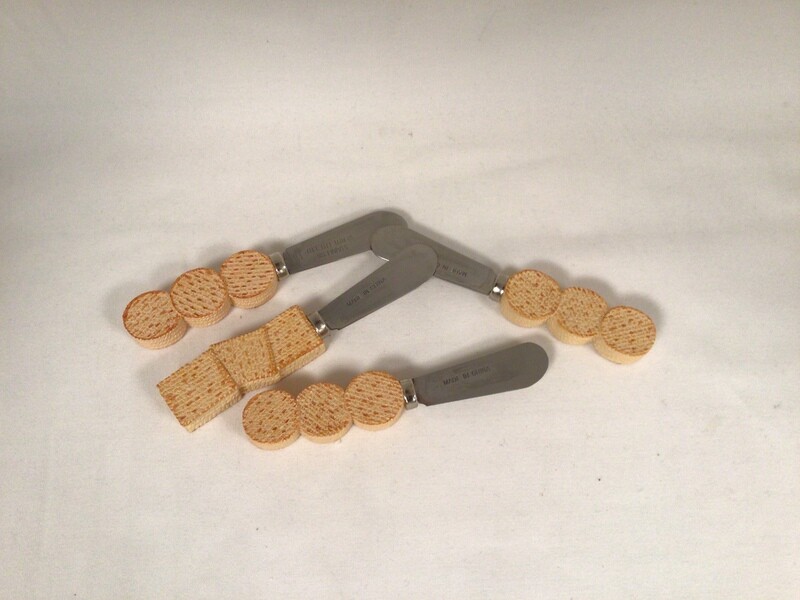 Matzah Spreaders