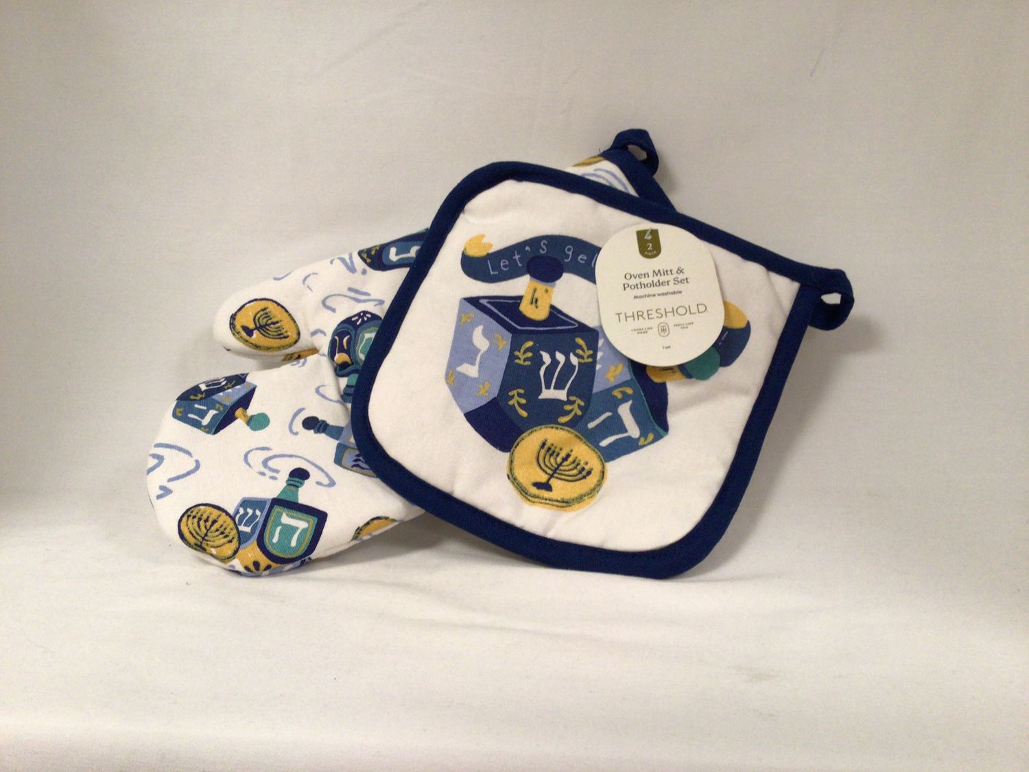Hanukkah Oven Mitt and Potholder Set