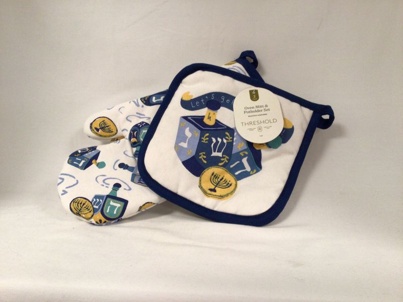 Hanukkah Oven Mitt and Potholder Set