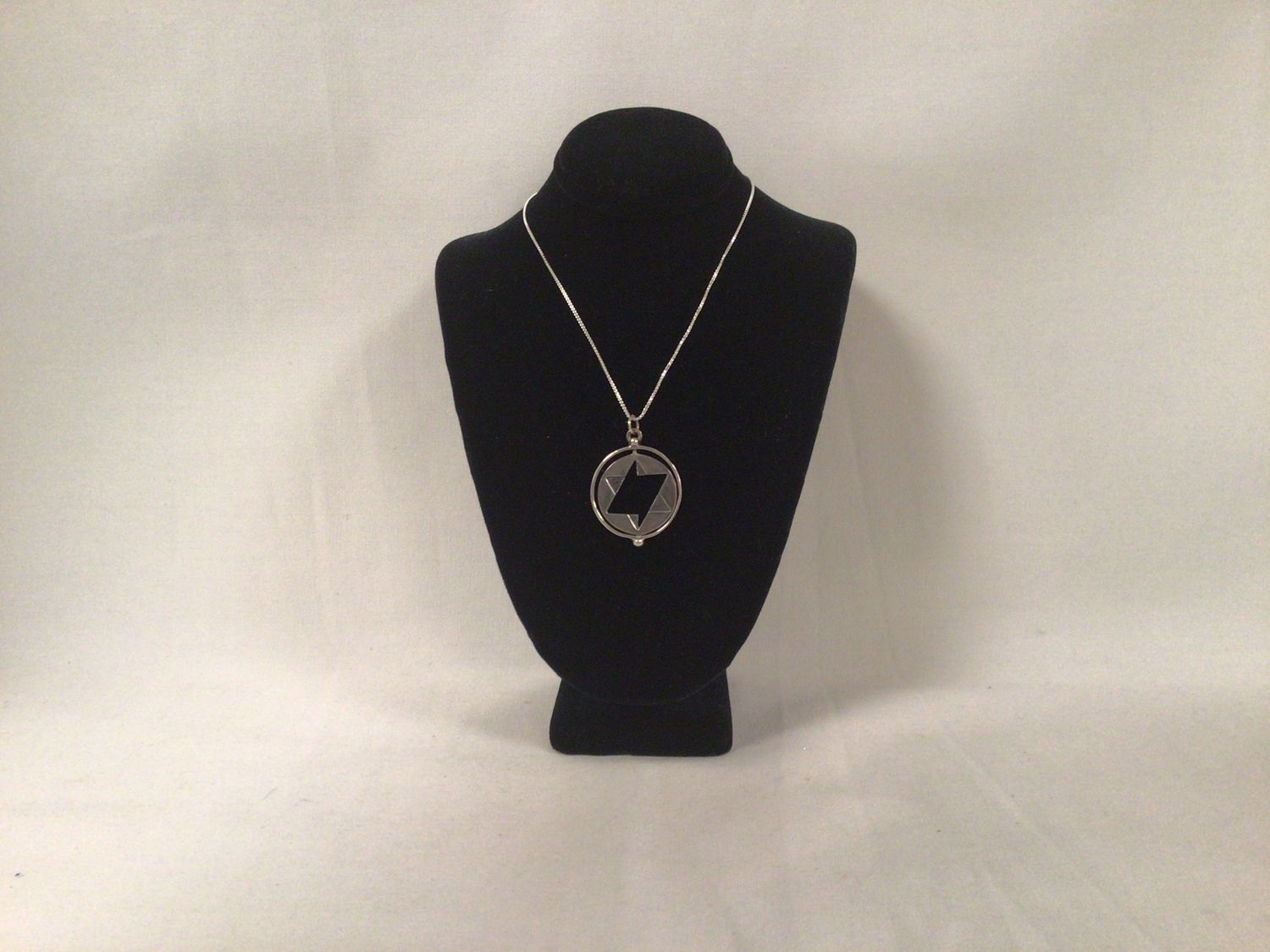 Sterling Silver  cut out Star of David on 24&quot; Silver Chain