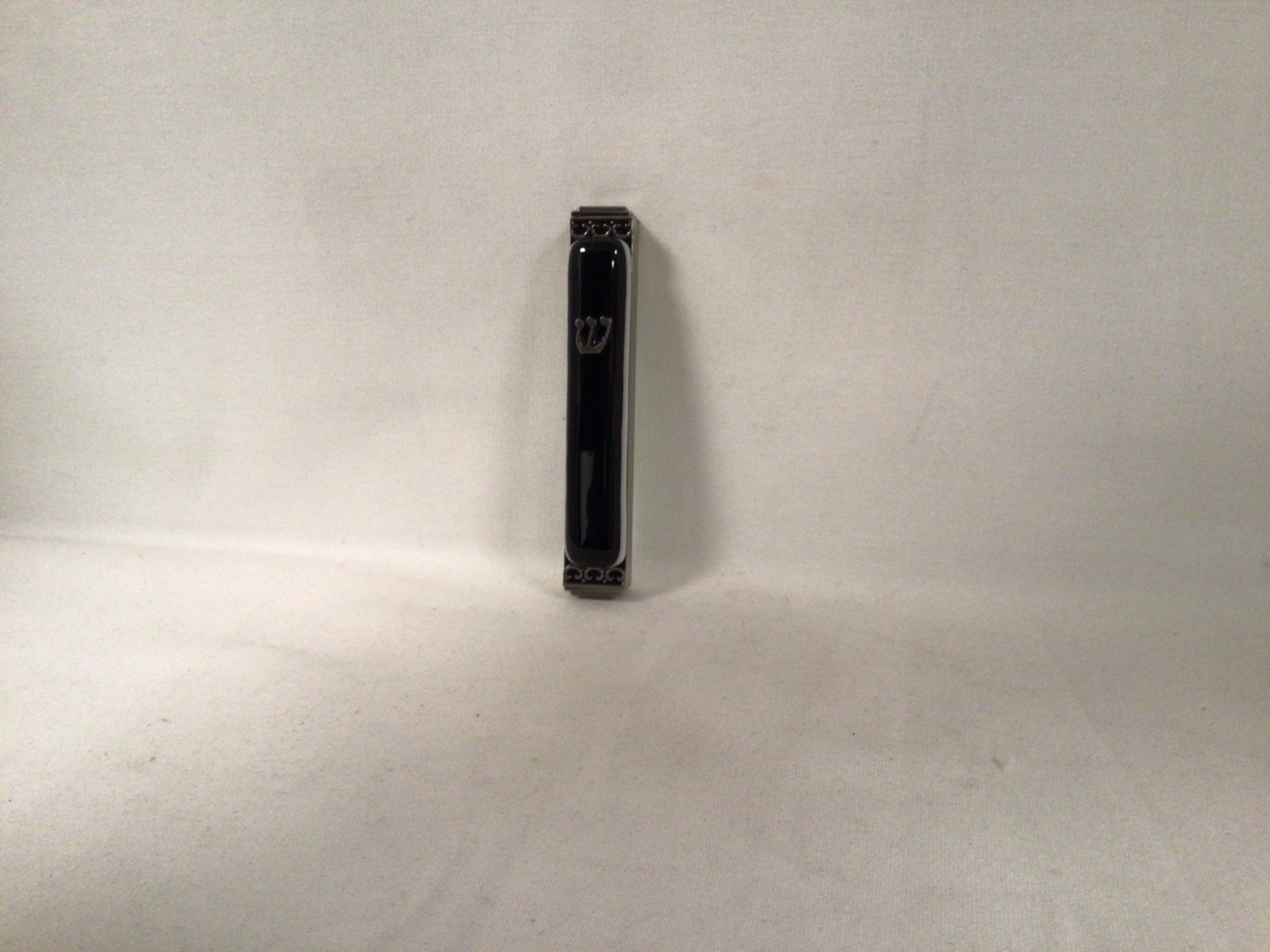 Black/Ivory Art Glass Mezuzah 