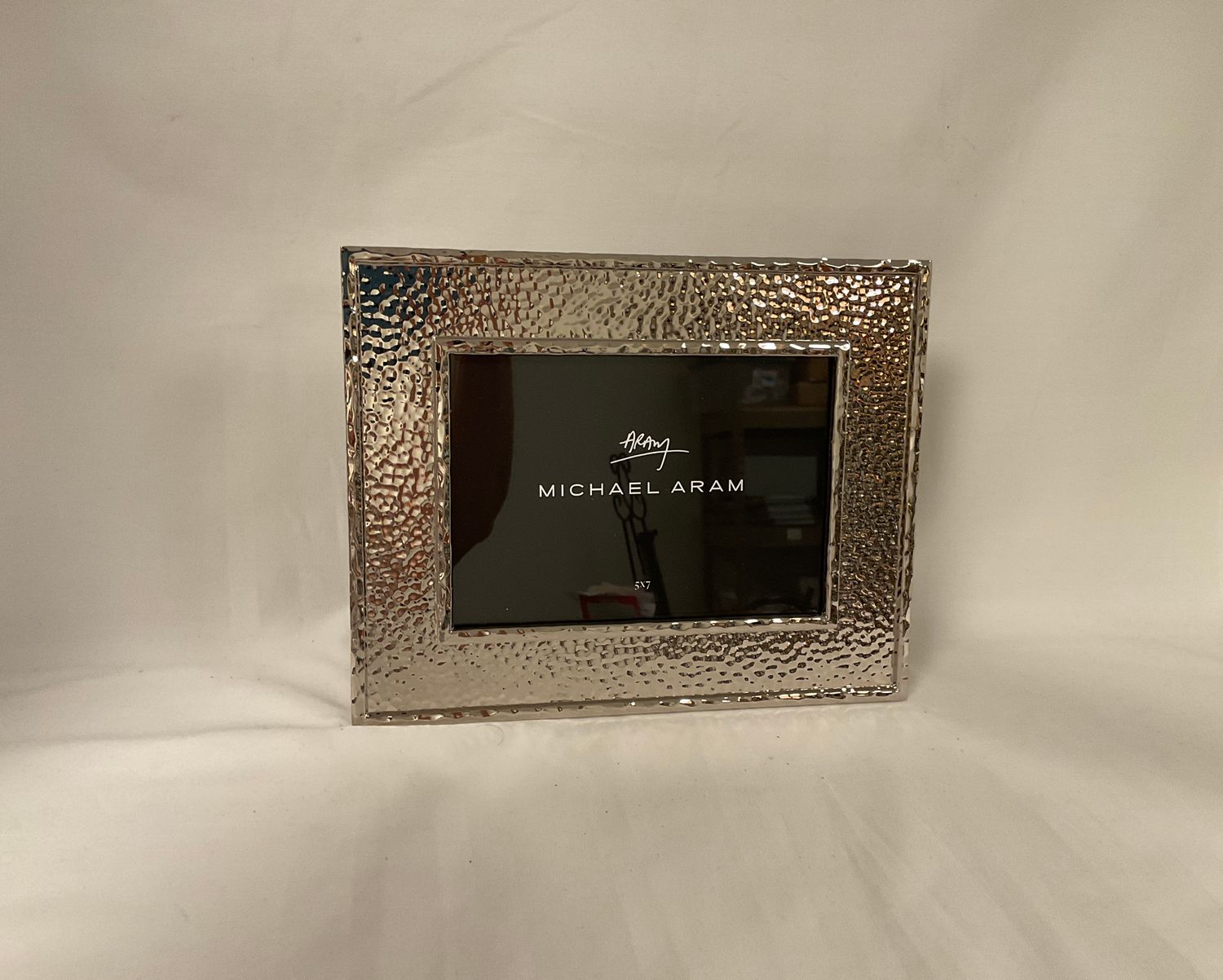 Michael Aram Hammertone 5x7 Picture Frame Michael Aram Hammertone 5x7 Picture Frame