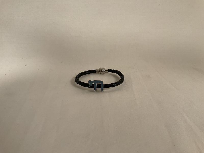 Black Braided Leather Bracelet with Chai Black Braided Leather Bracelet with Chai