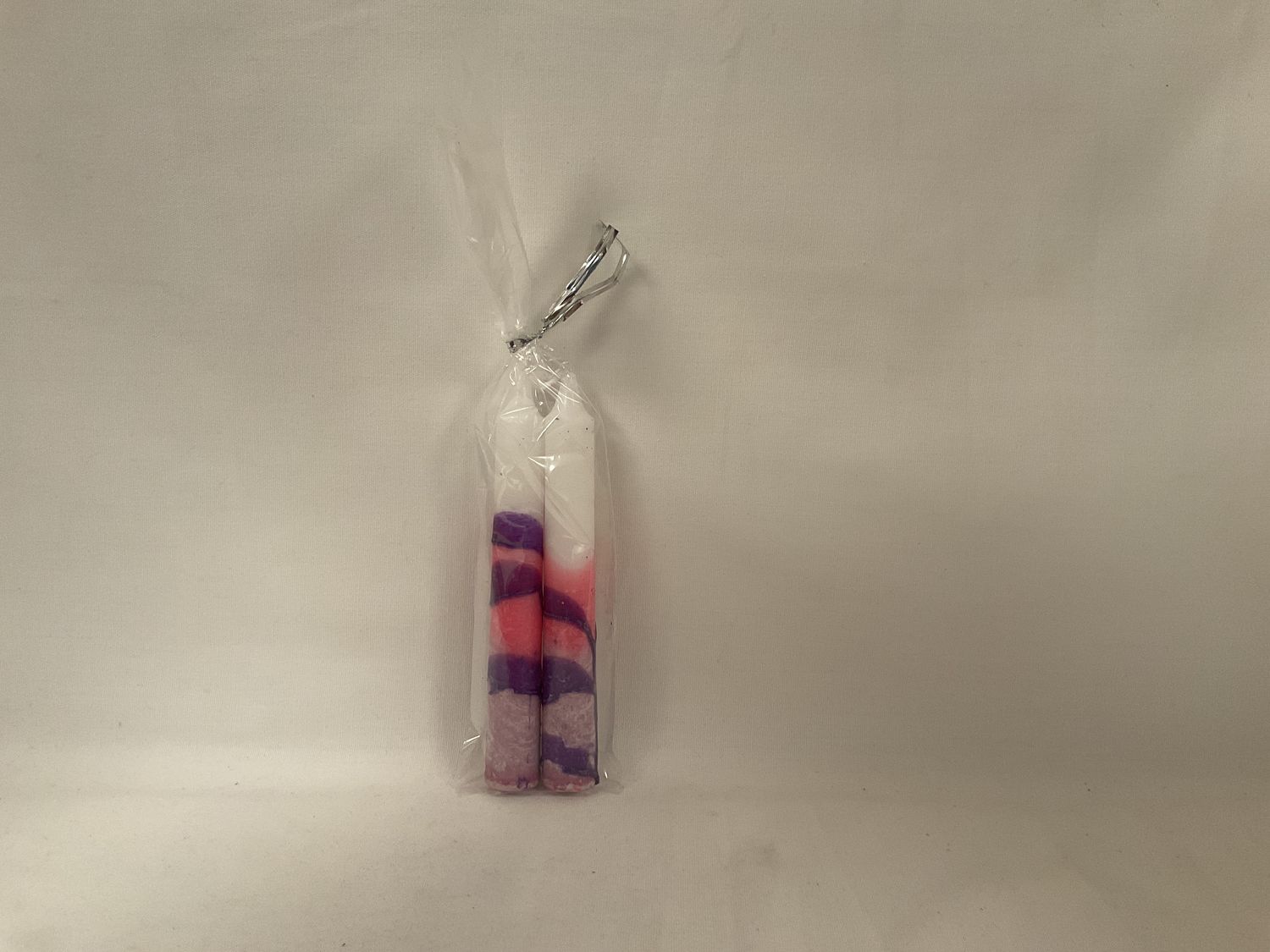 Pair of Purple, Pink and White Shabbat Candles Pair of Purple, Pink and White Shabbat Candles