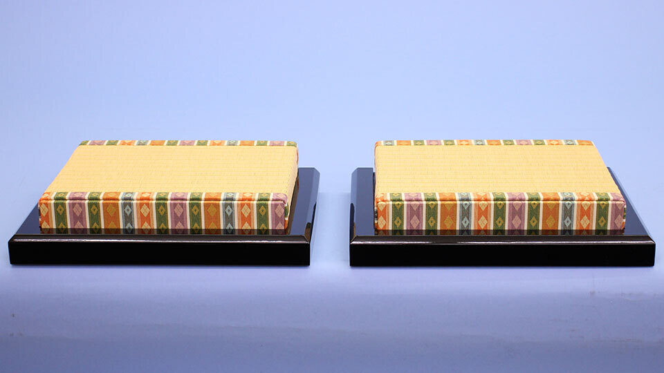 10ban-size Tatami and black lacquered seats
