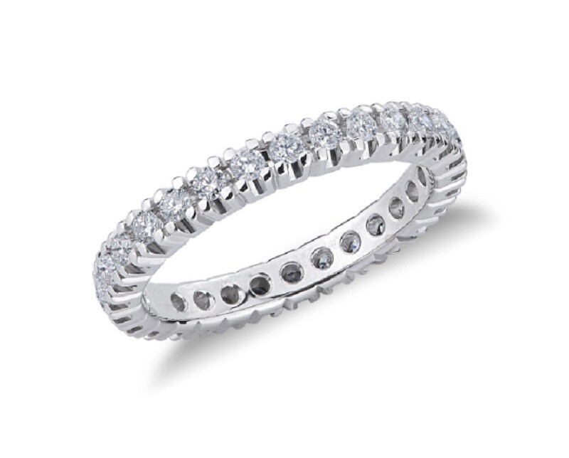 Anello Eternity a griffe in Oro Bianco 18k con Diamanti Naturali