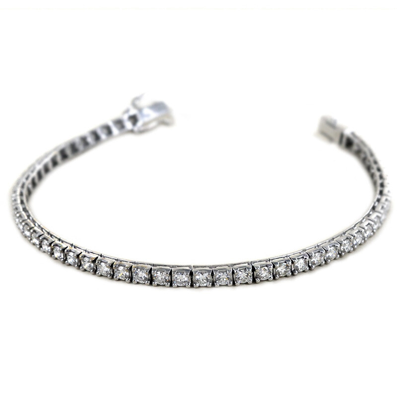 Tennis bracelet Ct. 4.00 18kt white gold. with certified HPHT diamonds