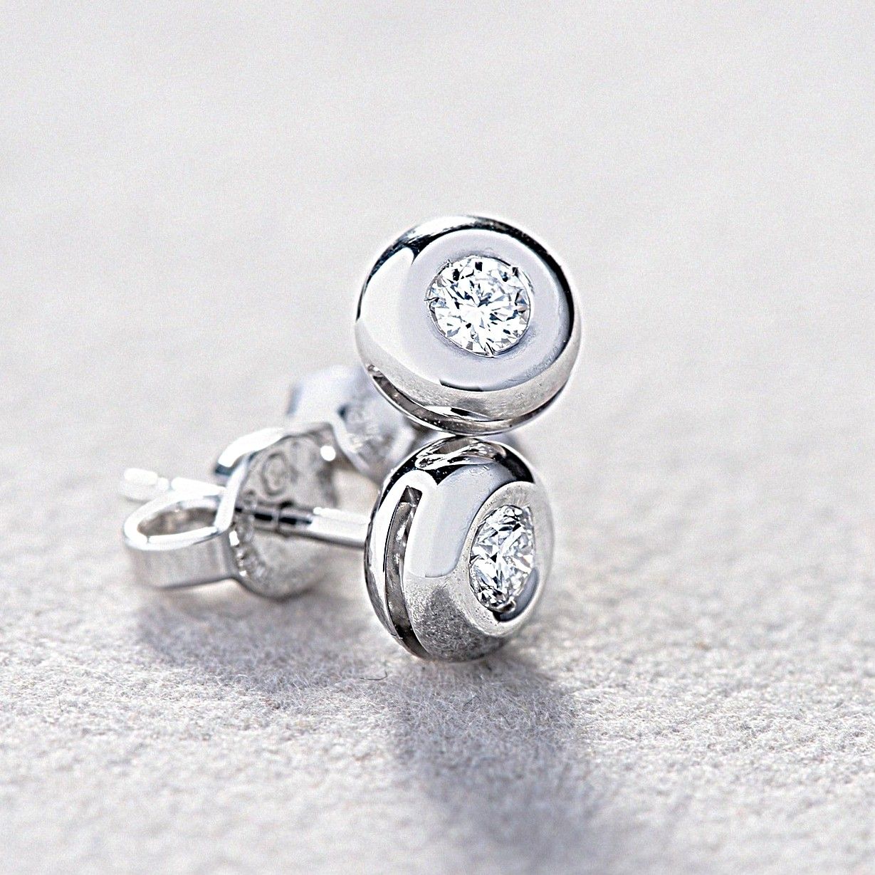 18kt White Gold Earrings with LG Diamonds (0.20ct) &quot;Cipollina&quot; Cut - Italian Craftsmanship