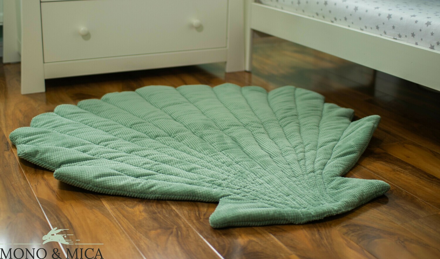 Textured Velvet Shell Mat - Sage Green