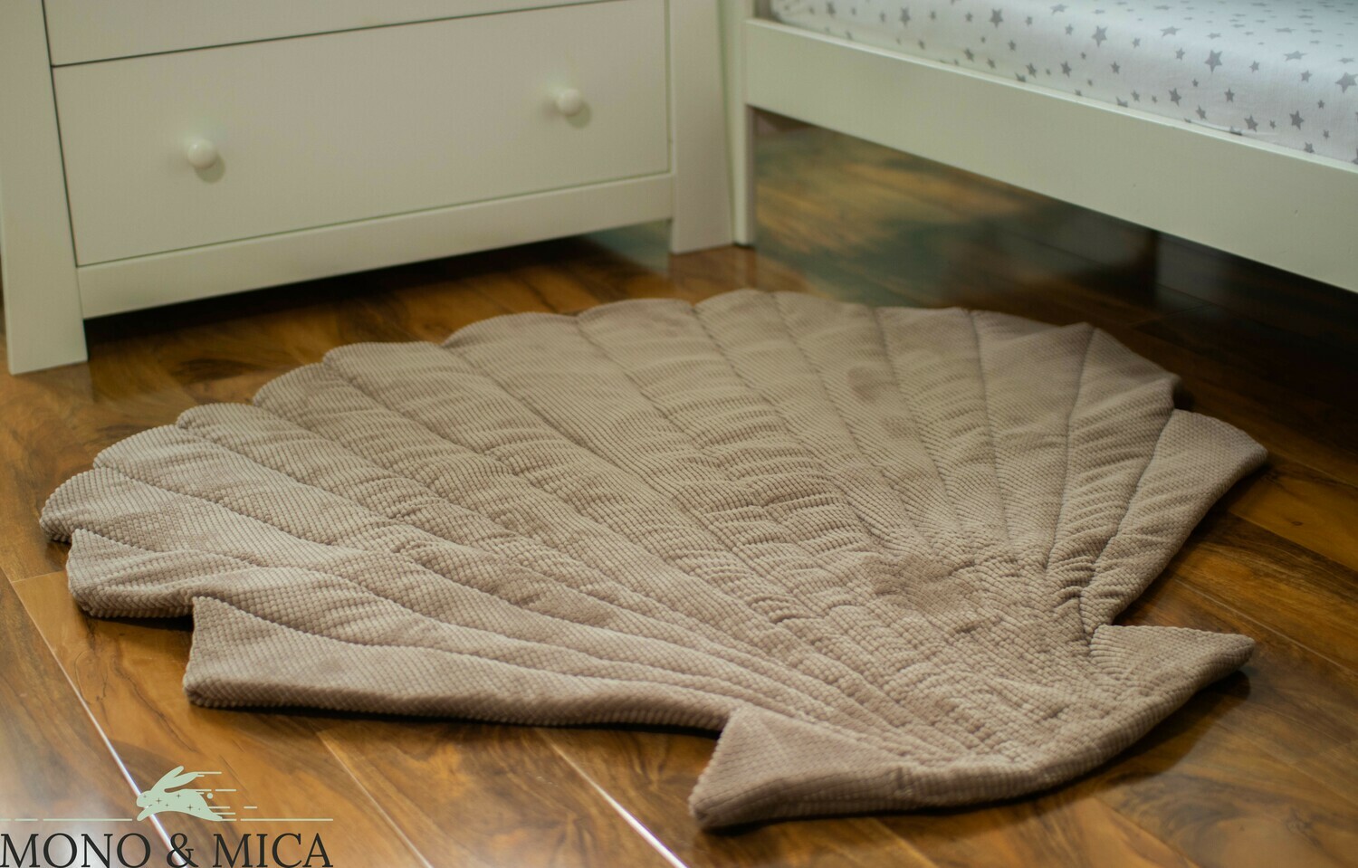 Textured Velvet Shell Mat - Hazelnut