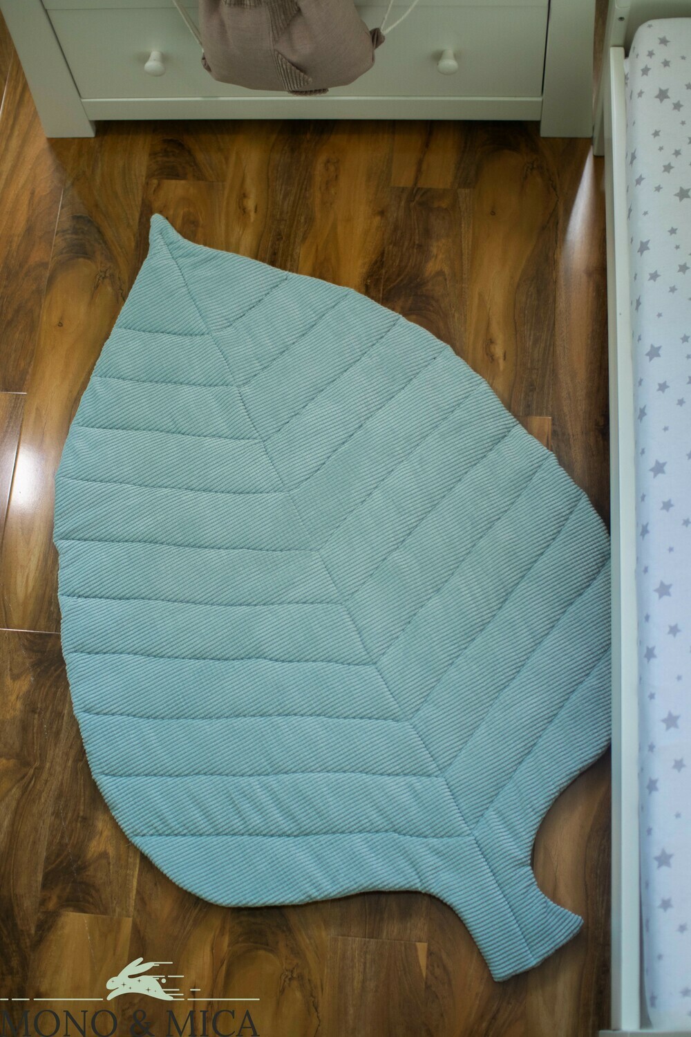 Textured Velvet Leaf Mat - Sky Blue