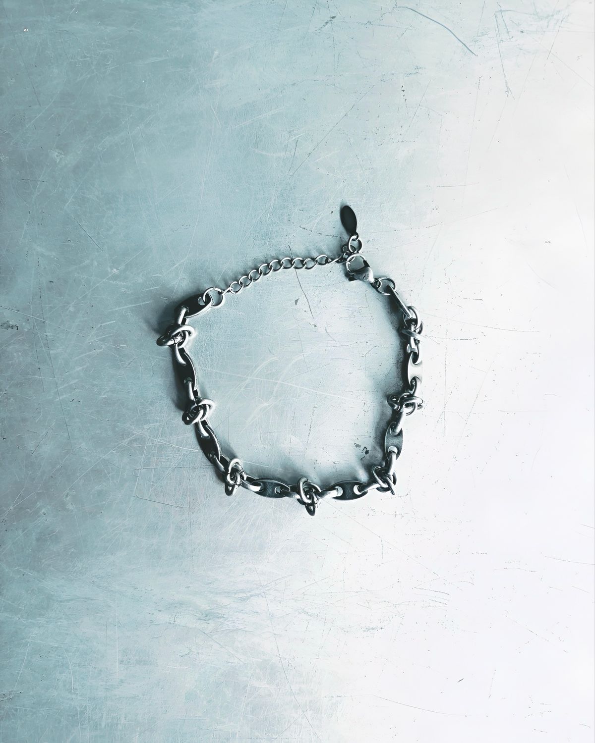 Oxidised Knot
