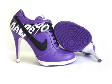 nike dunks low heels
