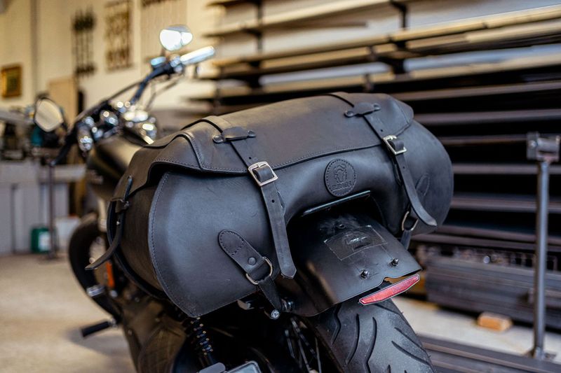Motorradpacktasche "Du geiles Stück"
