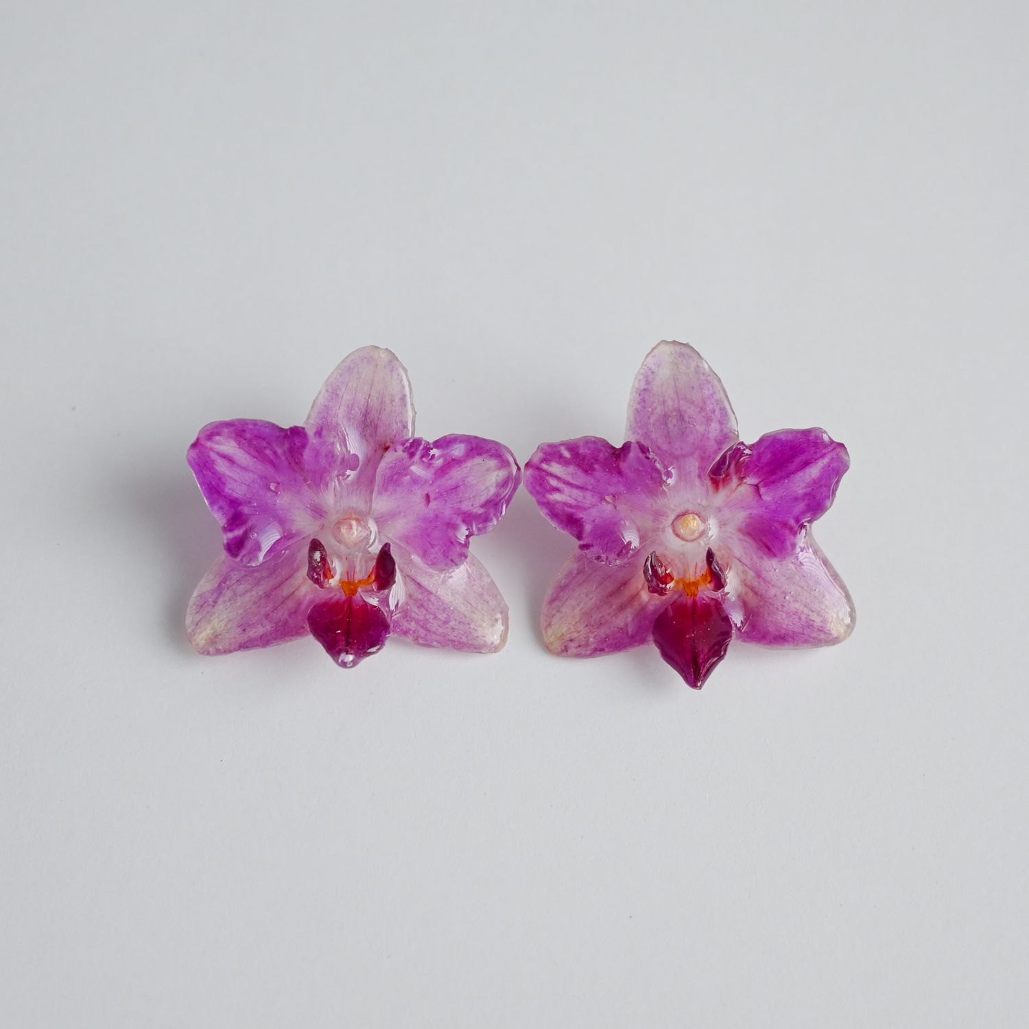 Light purple Mini Orchid Earrings (petal)