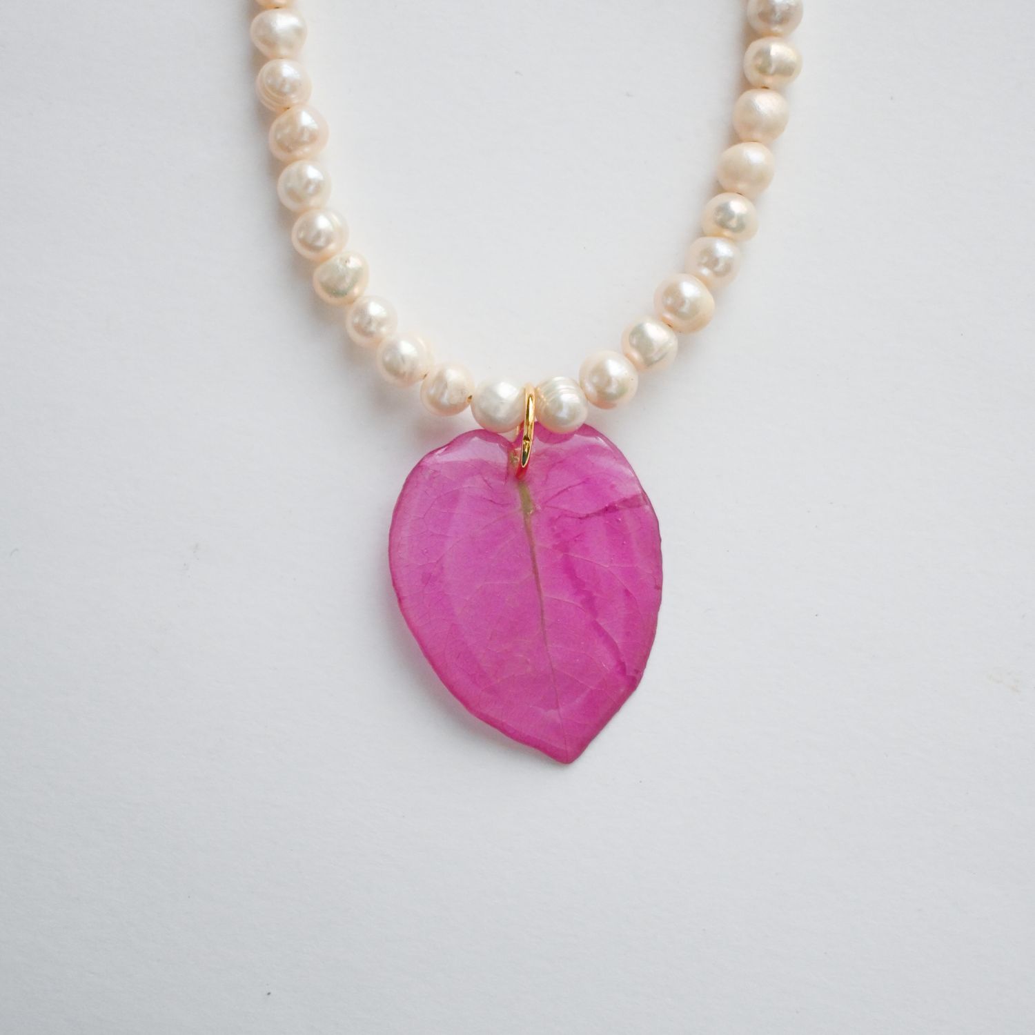 Trinitaria necklace