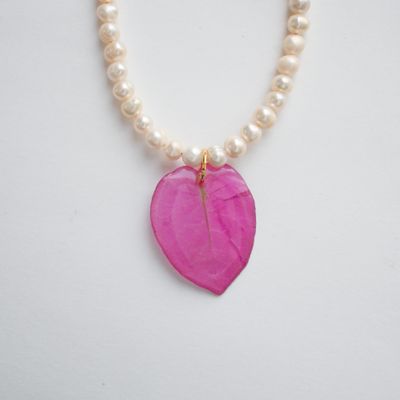Trinitaria necklace