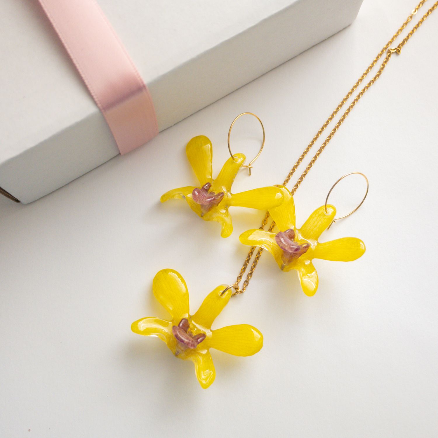 Green orchid jewelry Gift set