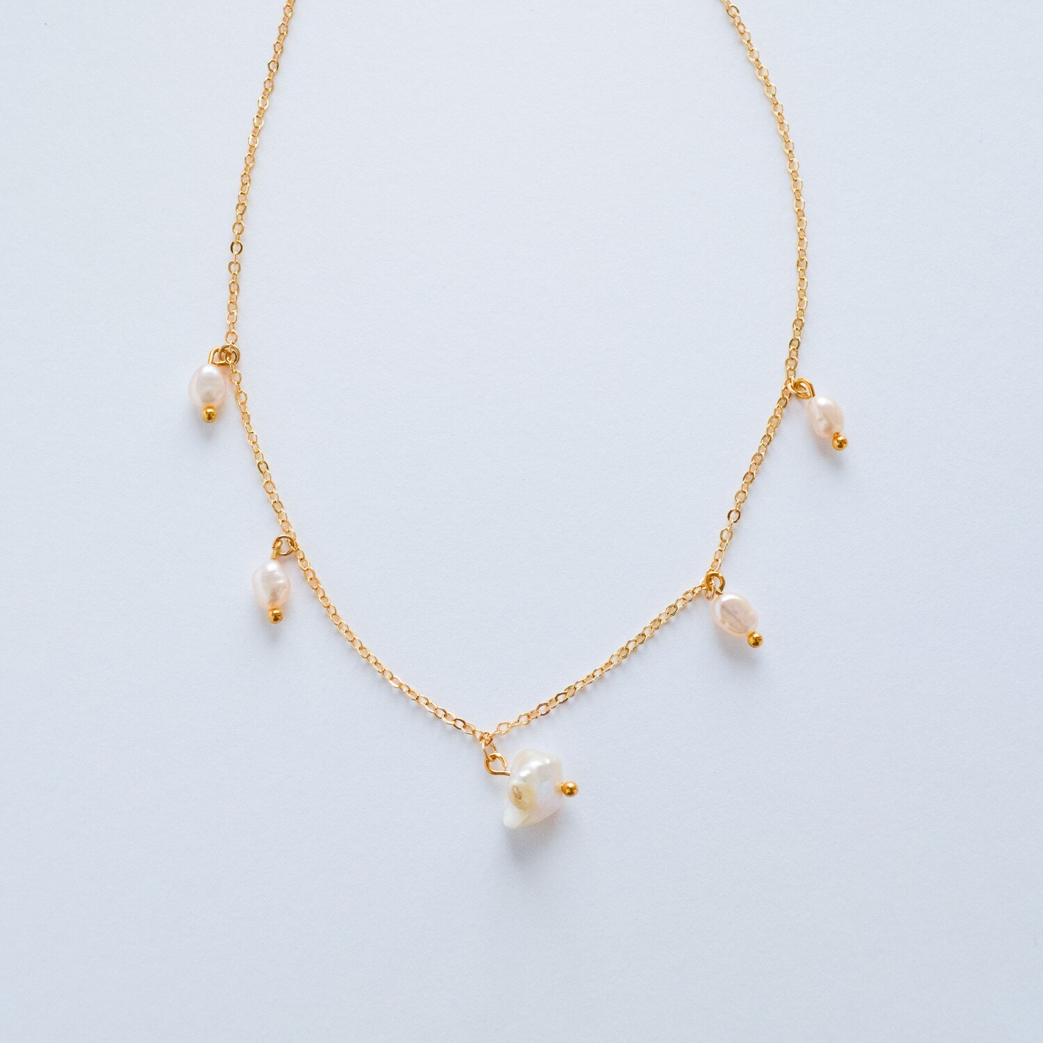 Dangle Pearl Necklace