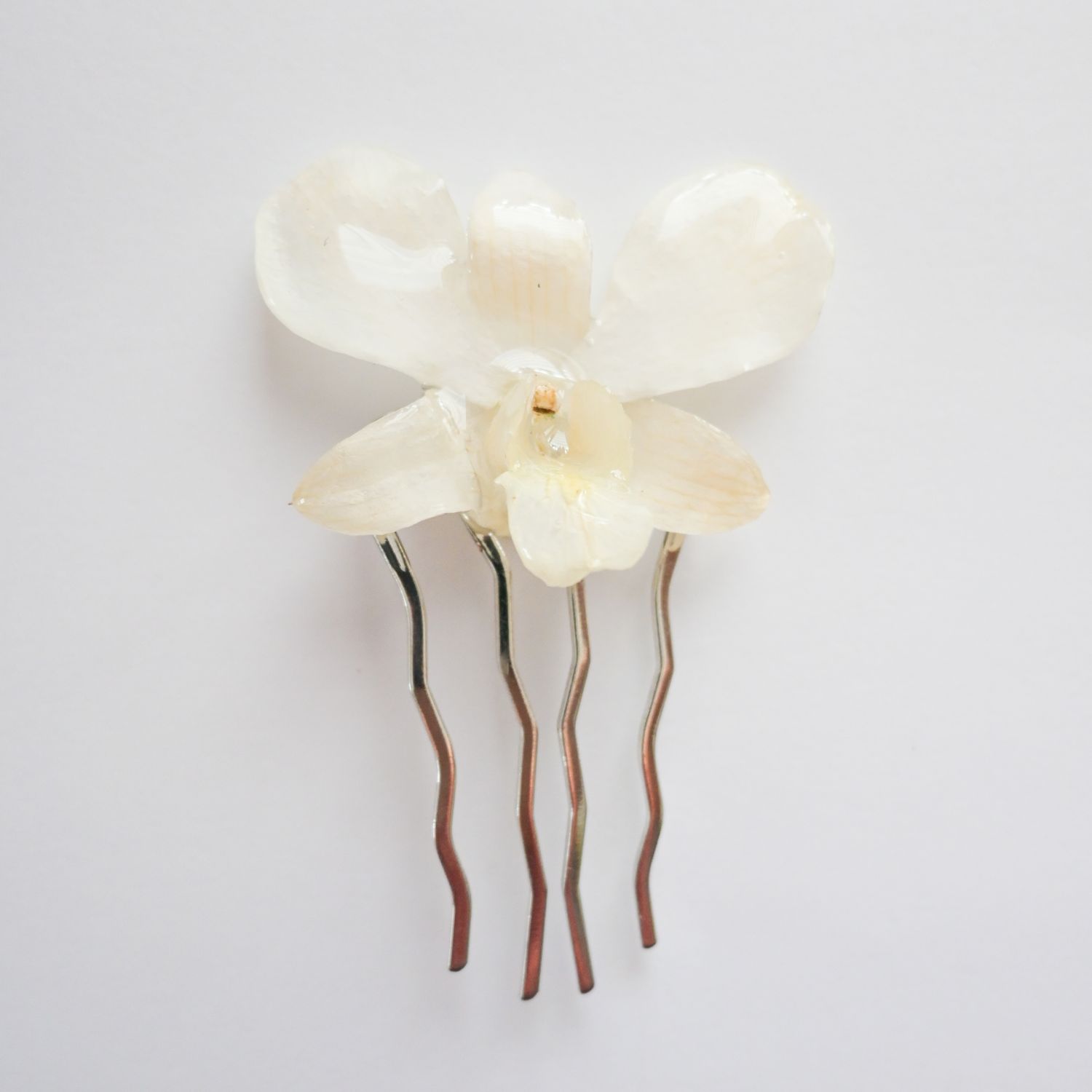 White orchid hair pin- Dendrobium