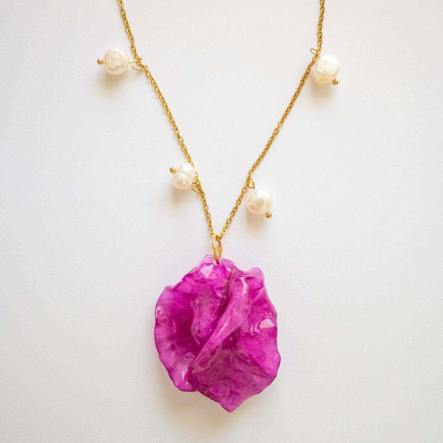 Trinitaria pearl necklace