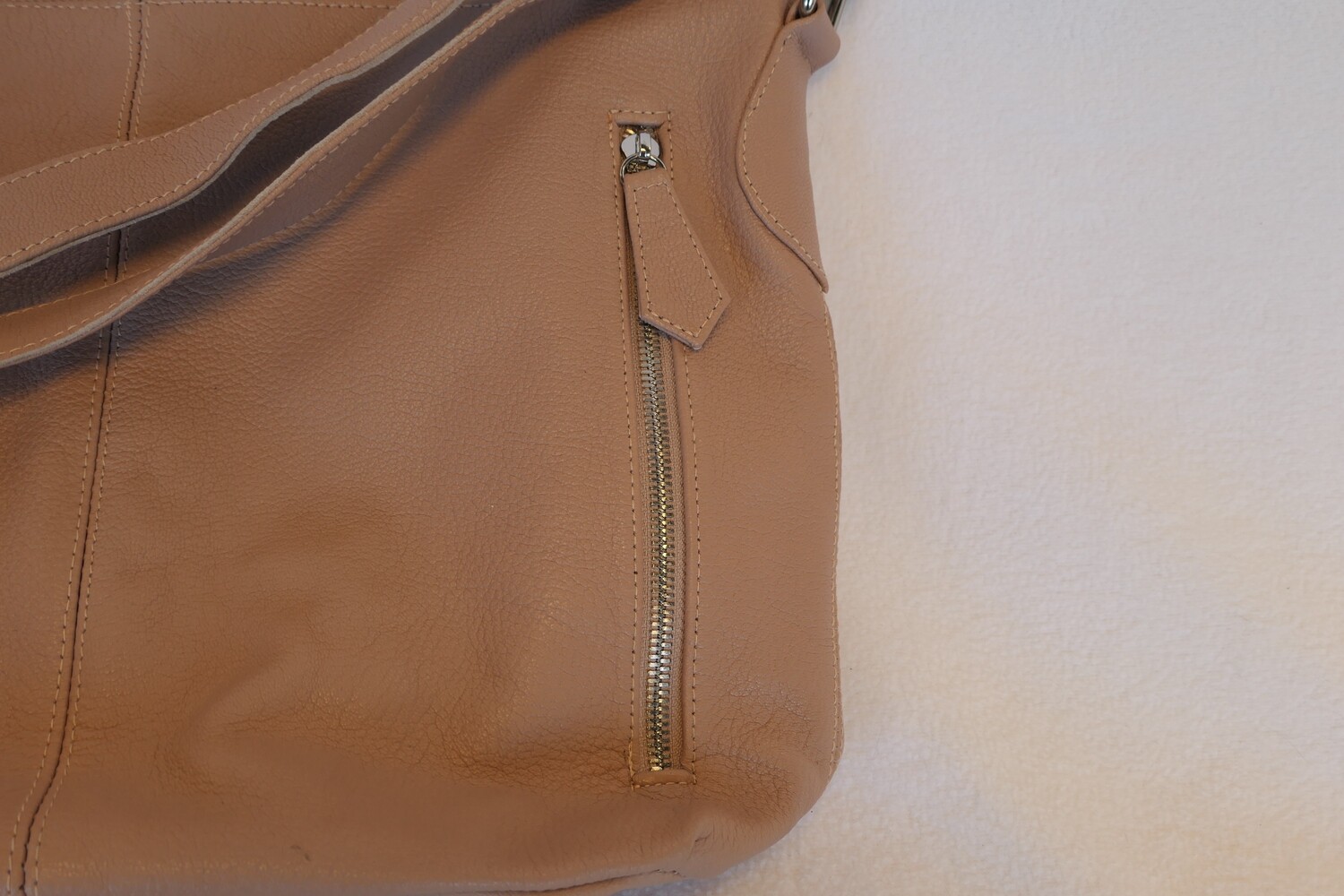 ULUWATU Damen Lederhandtasche