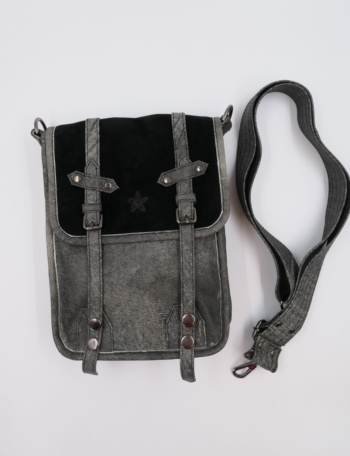 Unisex Echtleder-Umhängetasche mit urbanem Look PONJOK