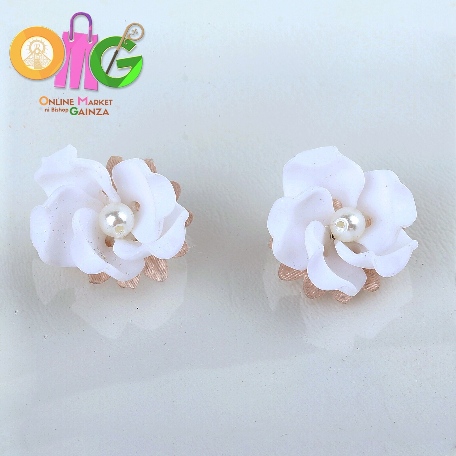 Icenhart Kawaii Handicrafts -  White Flower Pearl Earrings
