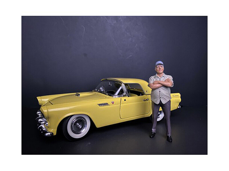\"Weekend Car Show\" Figurine II for 1/24 Scale Models by American Diorama