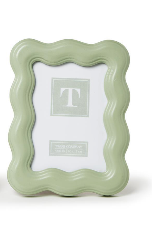 Wavy Wood Frame 4x6