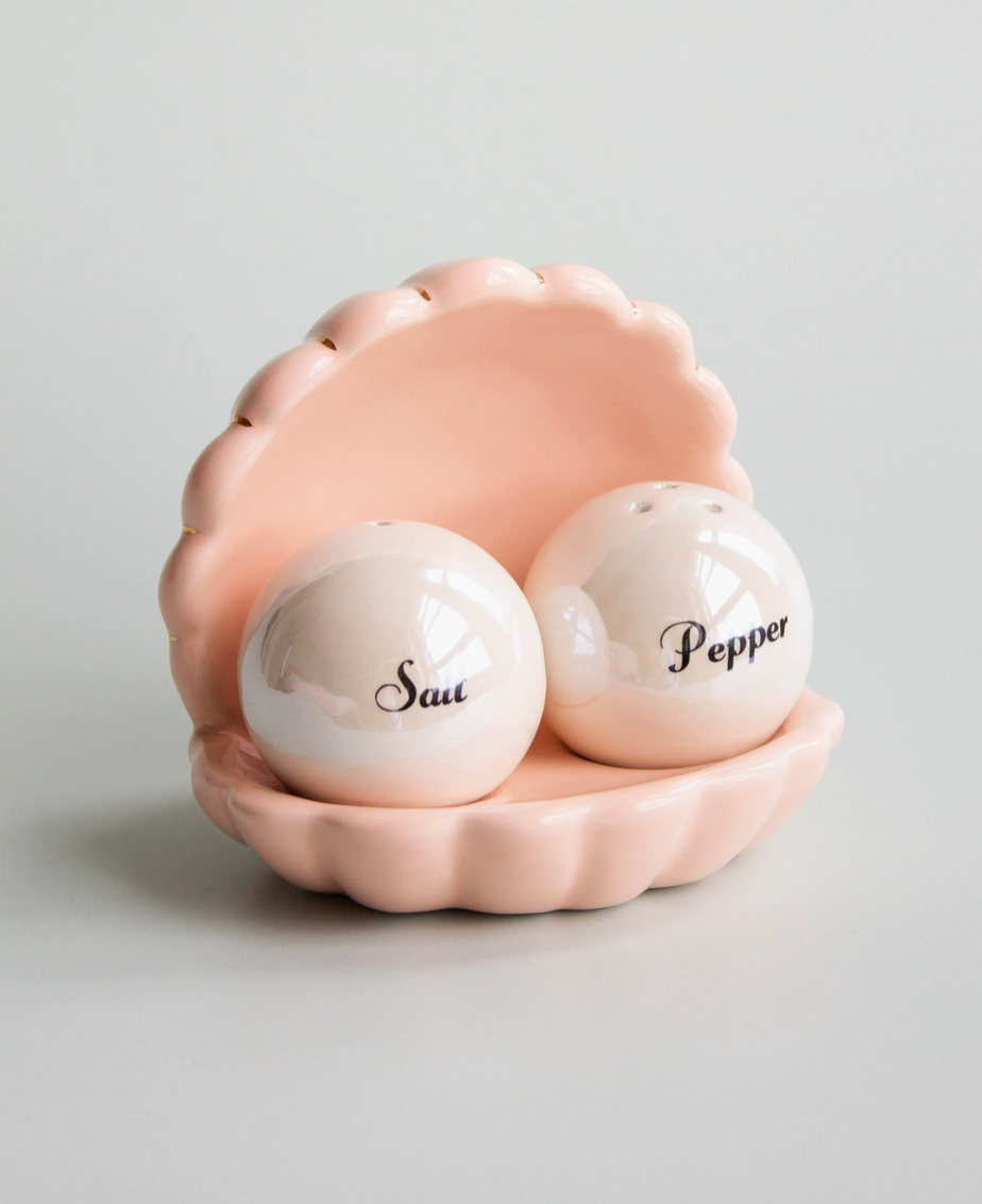 Shell Salt/Pepper Shakers