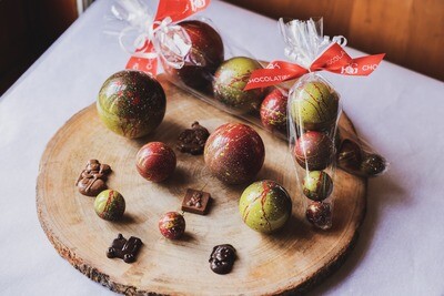 Ornement (cône 4) - LAIT &amp; NOIR