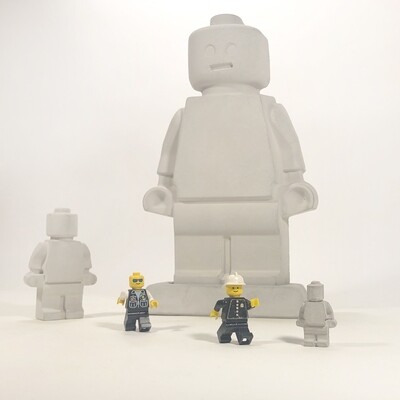 Omino Lego Gigante da parete o tavolo in cemento