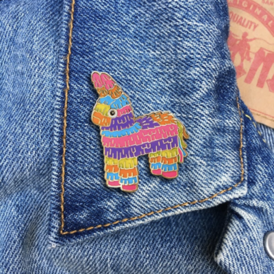 Caballito Pinata Pin